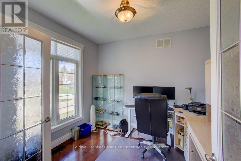 196 BIRCHWOOD AVENUE Image 13