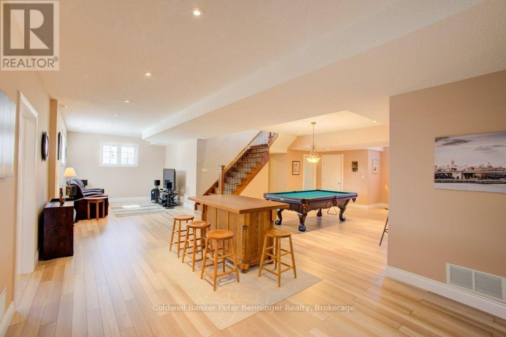 196 BIRCHWOOD AVENUE Image 30