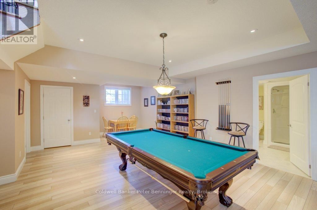 196 BIRCHWOOD AVENUE Image 32