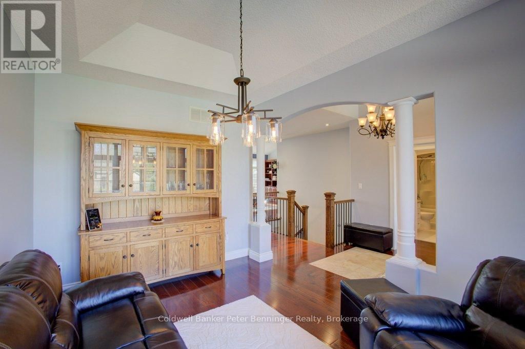 196 BIRCHWOOD AVENUE Image 7