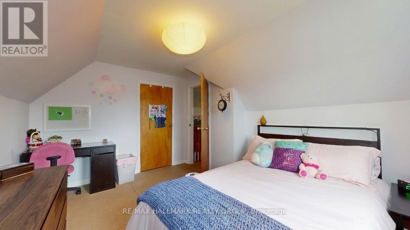 24 SCHOFIELD AVENUE Image 23