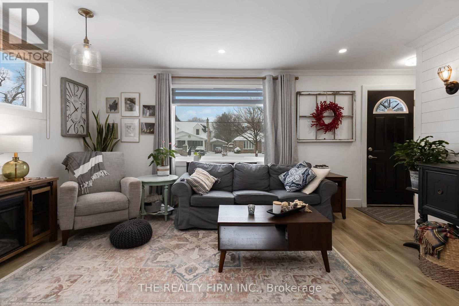 352 HALE STREET Image 14