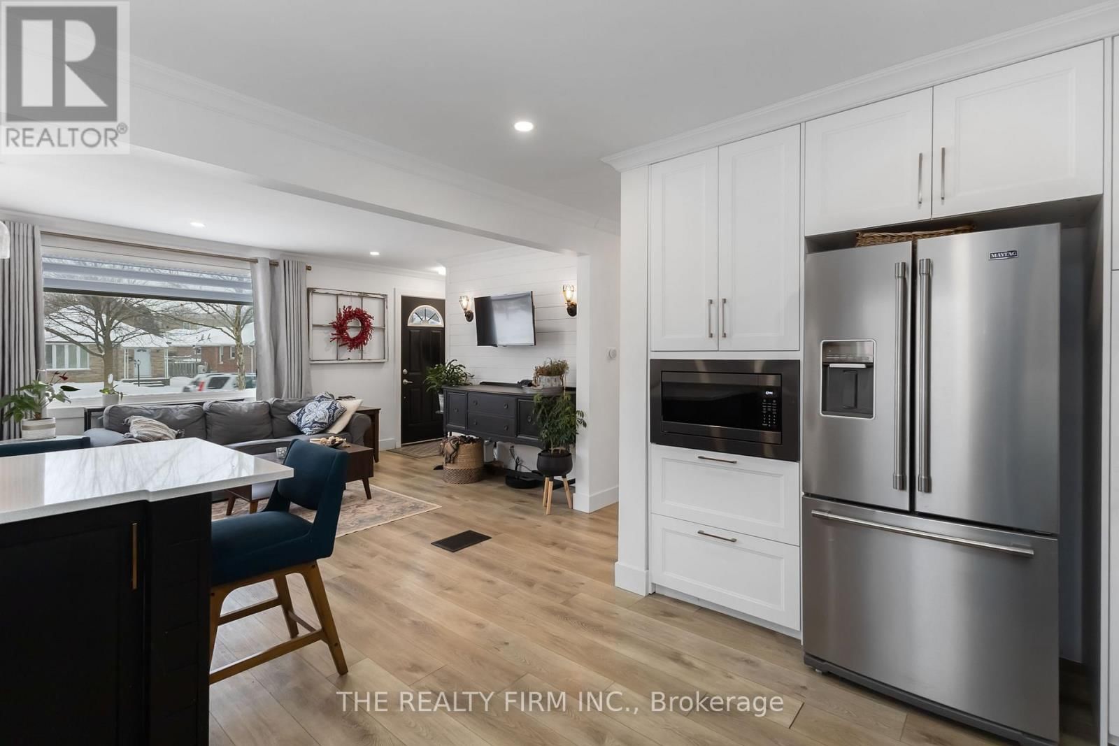 352 HALE STREET Image 21