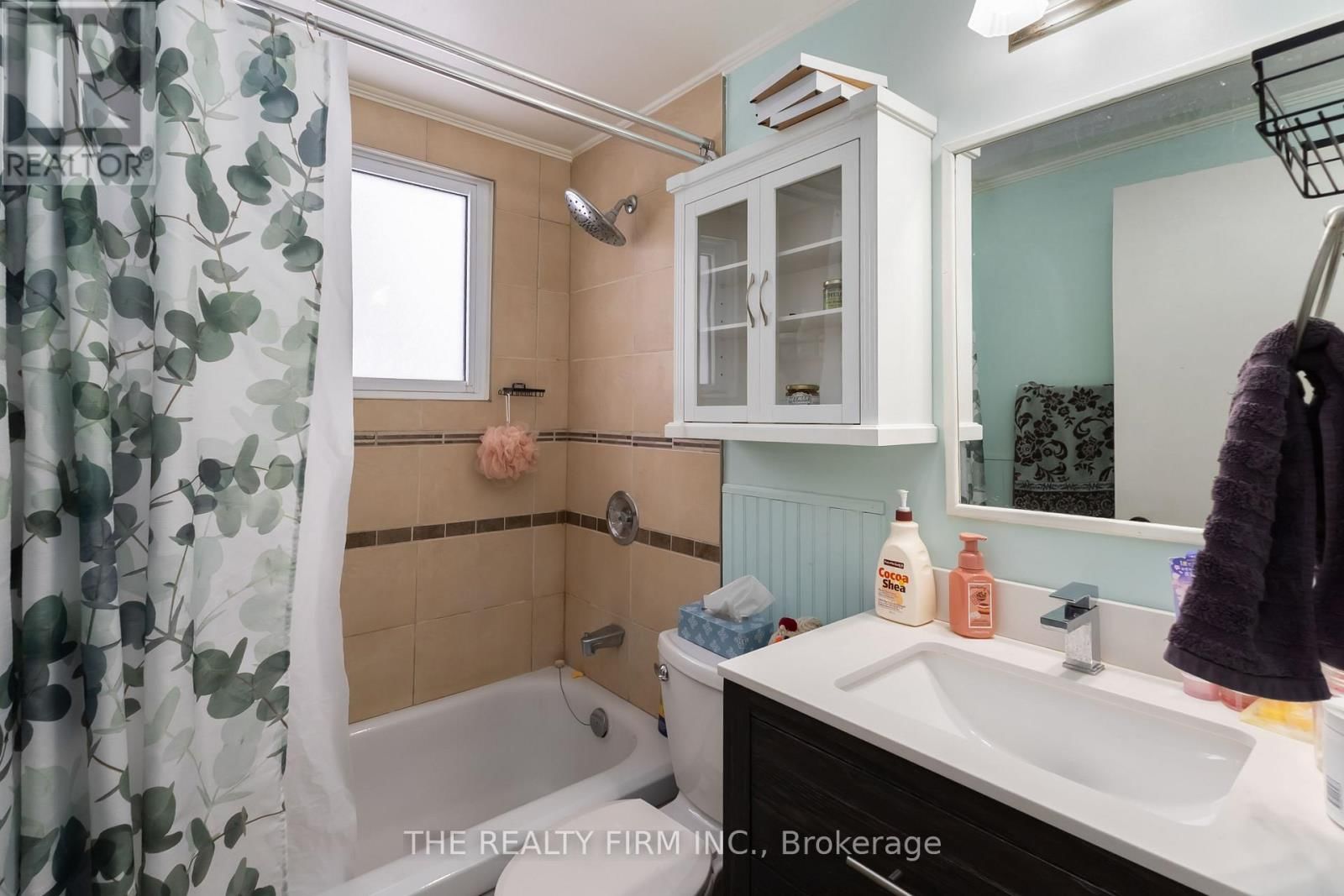 352 HALE STREET Image 27