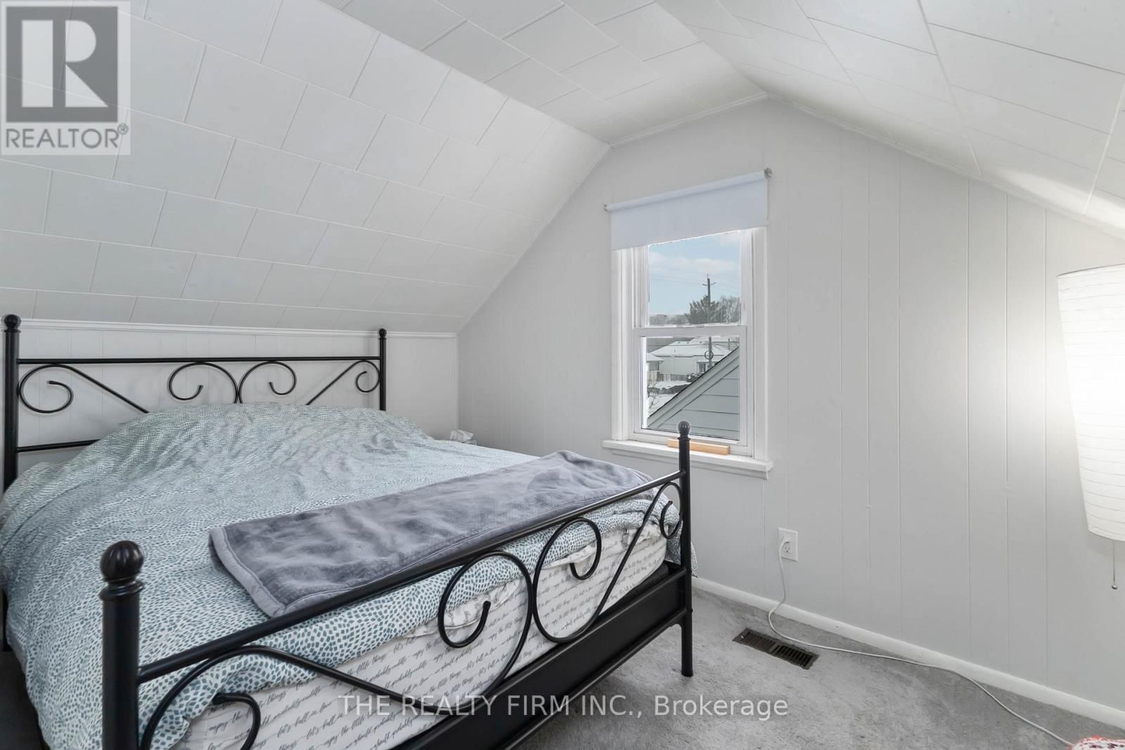 352 HALE STREET Image 28