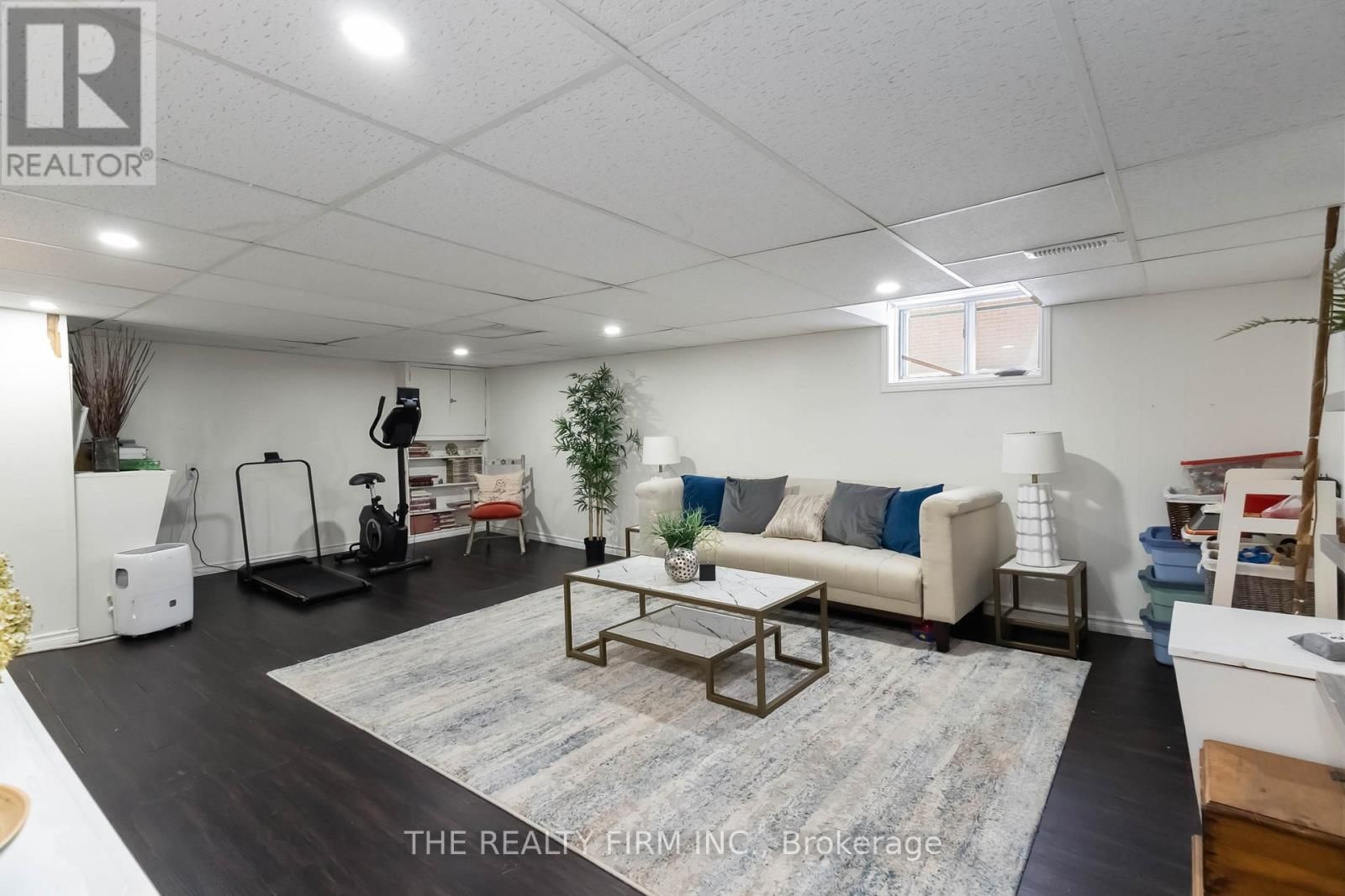 352 HALE STREET Image 30