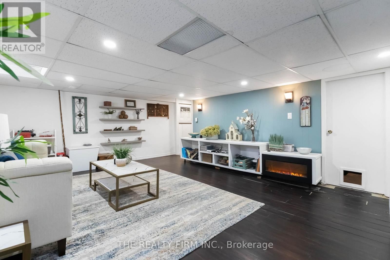 352 HALE STREET Image 33