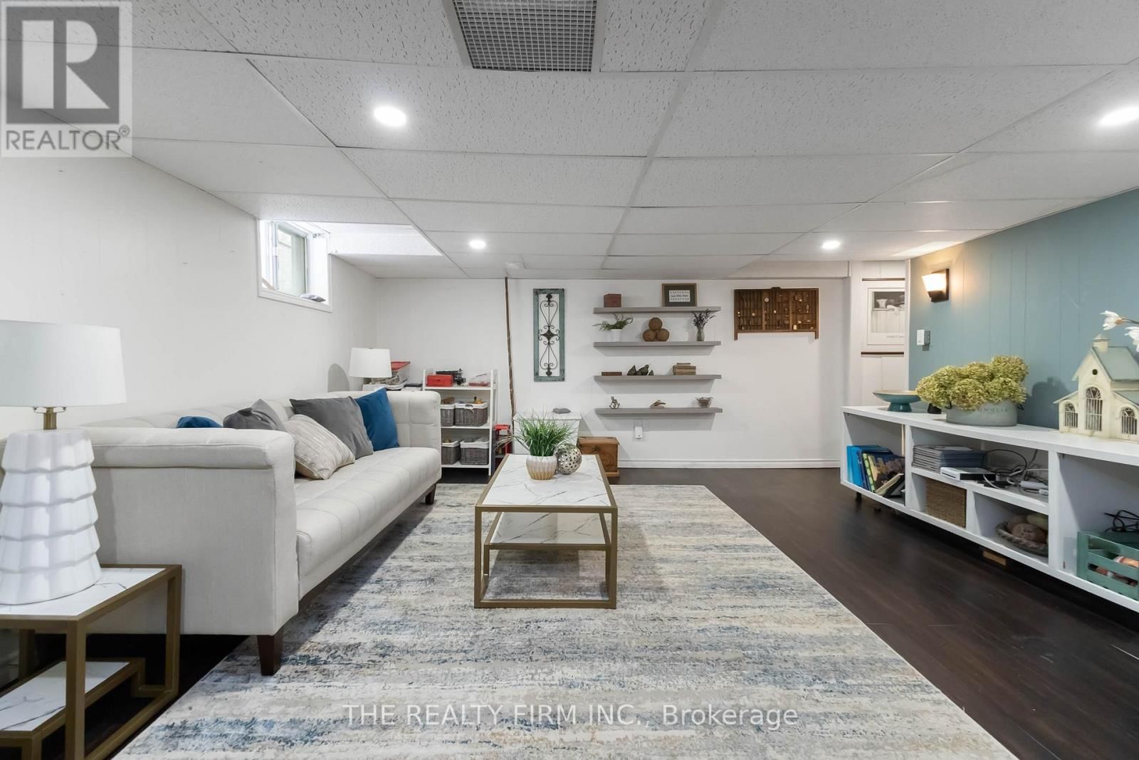 352 HALE STREET Image 34