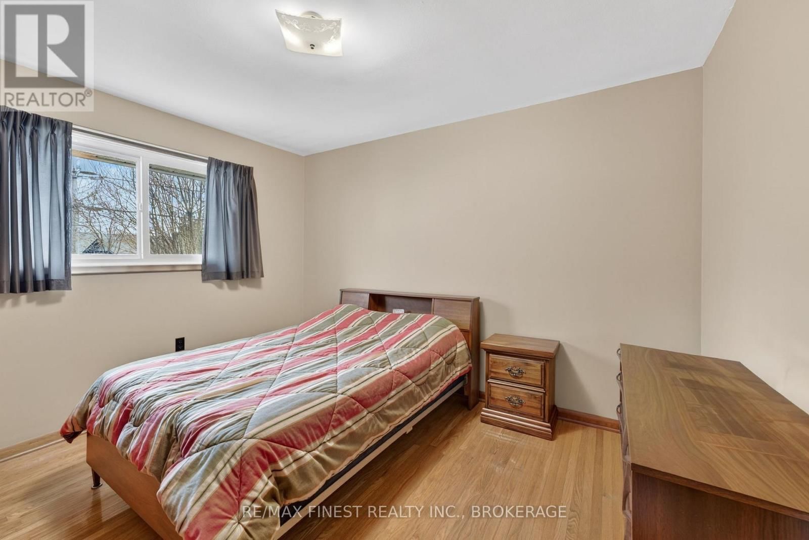 30 OXFORD CRESCENT Image 14