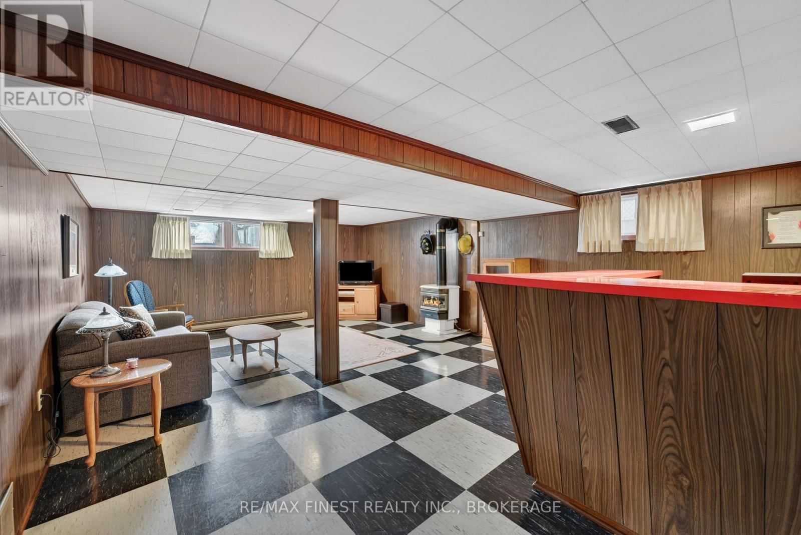 30 OXFORD CRESCENT Image 21