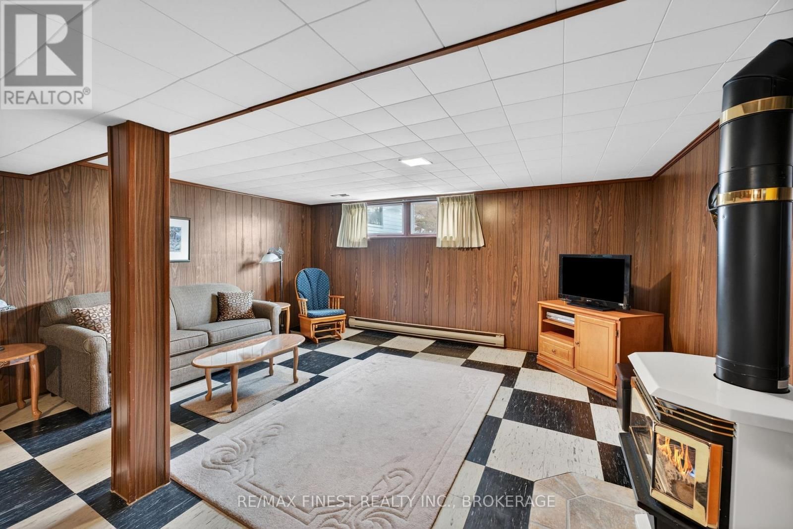 30 OXFORD CRESCENT Image 22