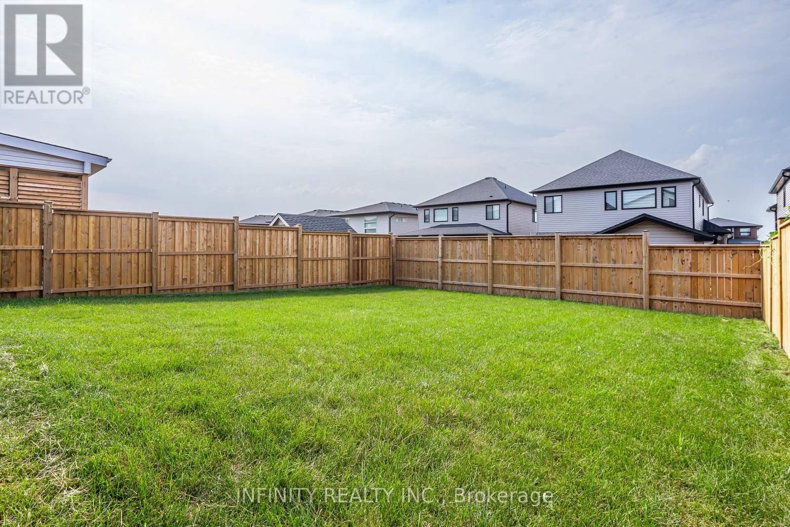 157 CRESTVIEW DRIVE Image 41