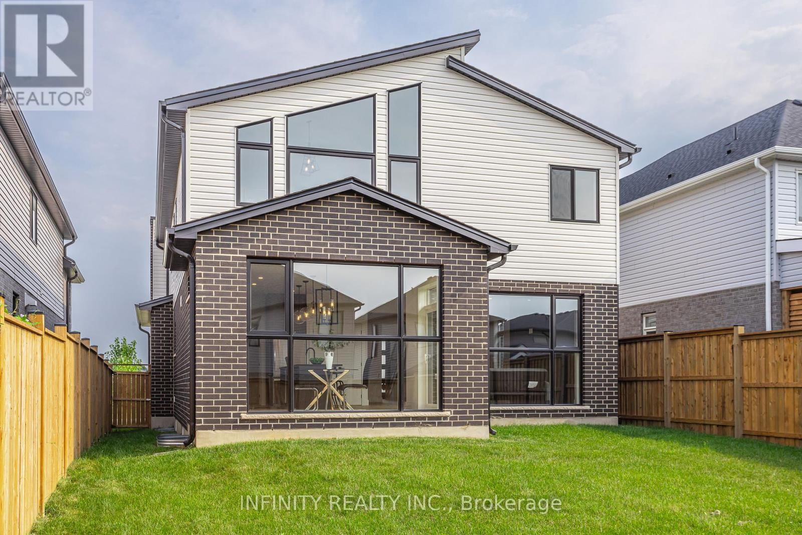 157 CRESTVIEW DRIVE Image 42