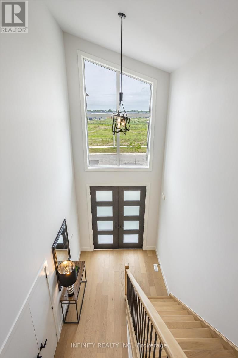 157 CRESTVIEW DRIVE Image 5