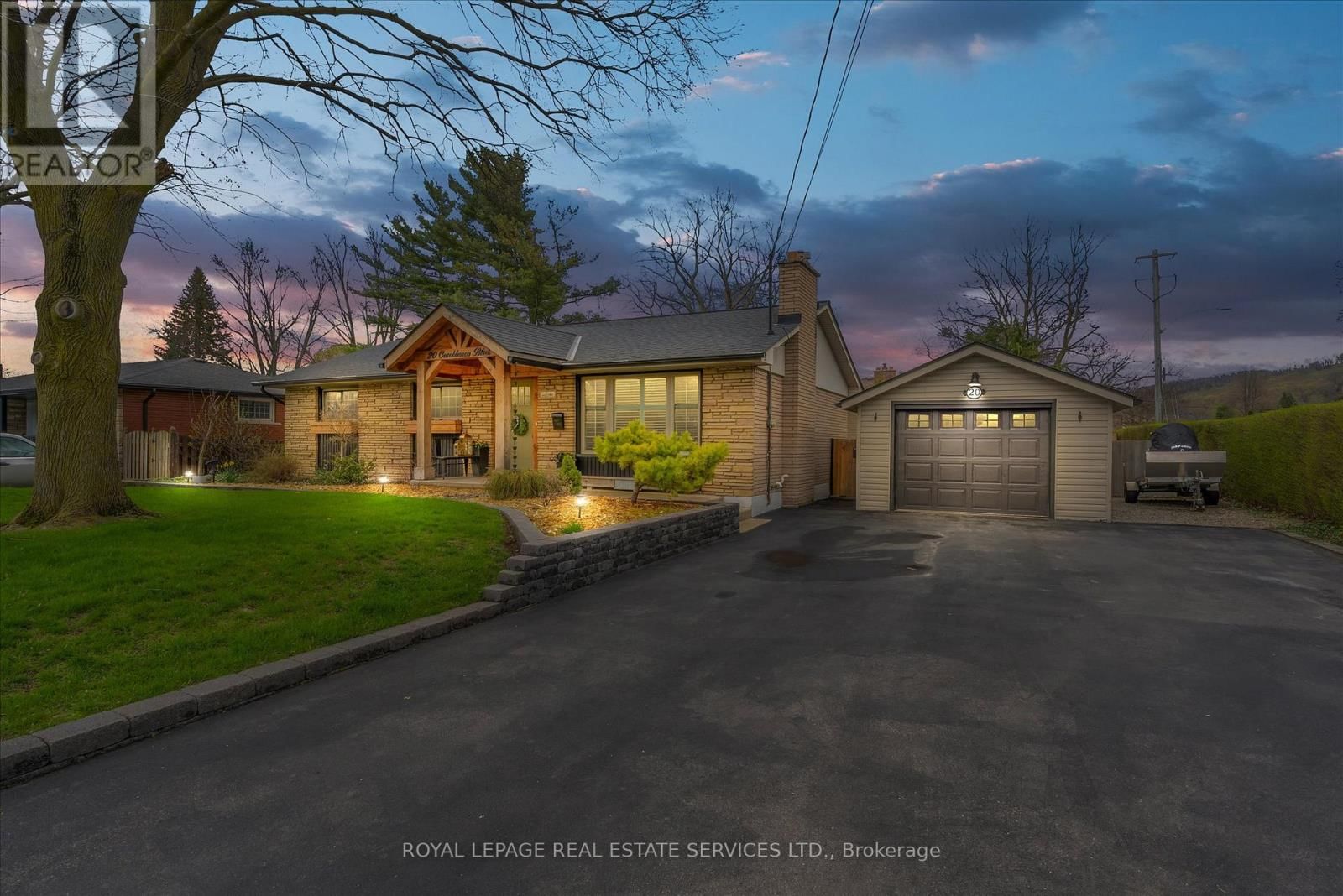 20 CASABLANCA BOULEVARD Image 1