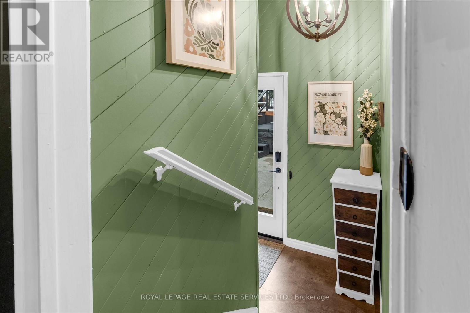 20 CASABLANCA BOULEVARD Image 23