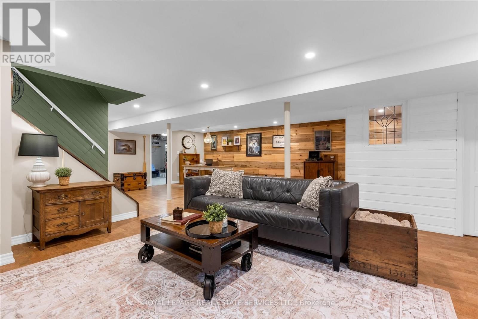 20 CASABLANCA BOULEVARD Image 26