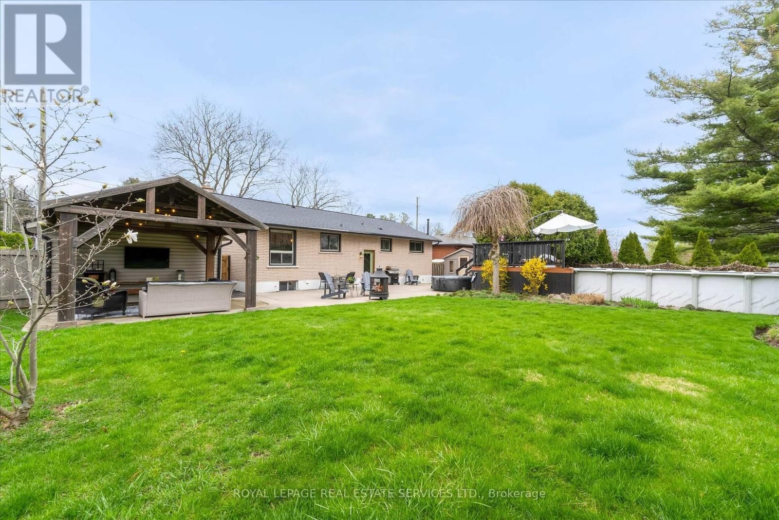 20 CASABLANCA BOULEVARD Image 36