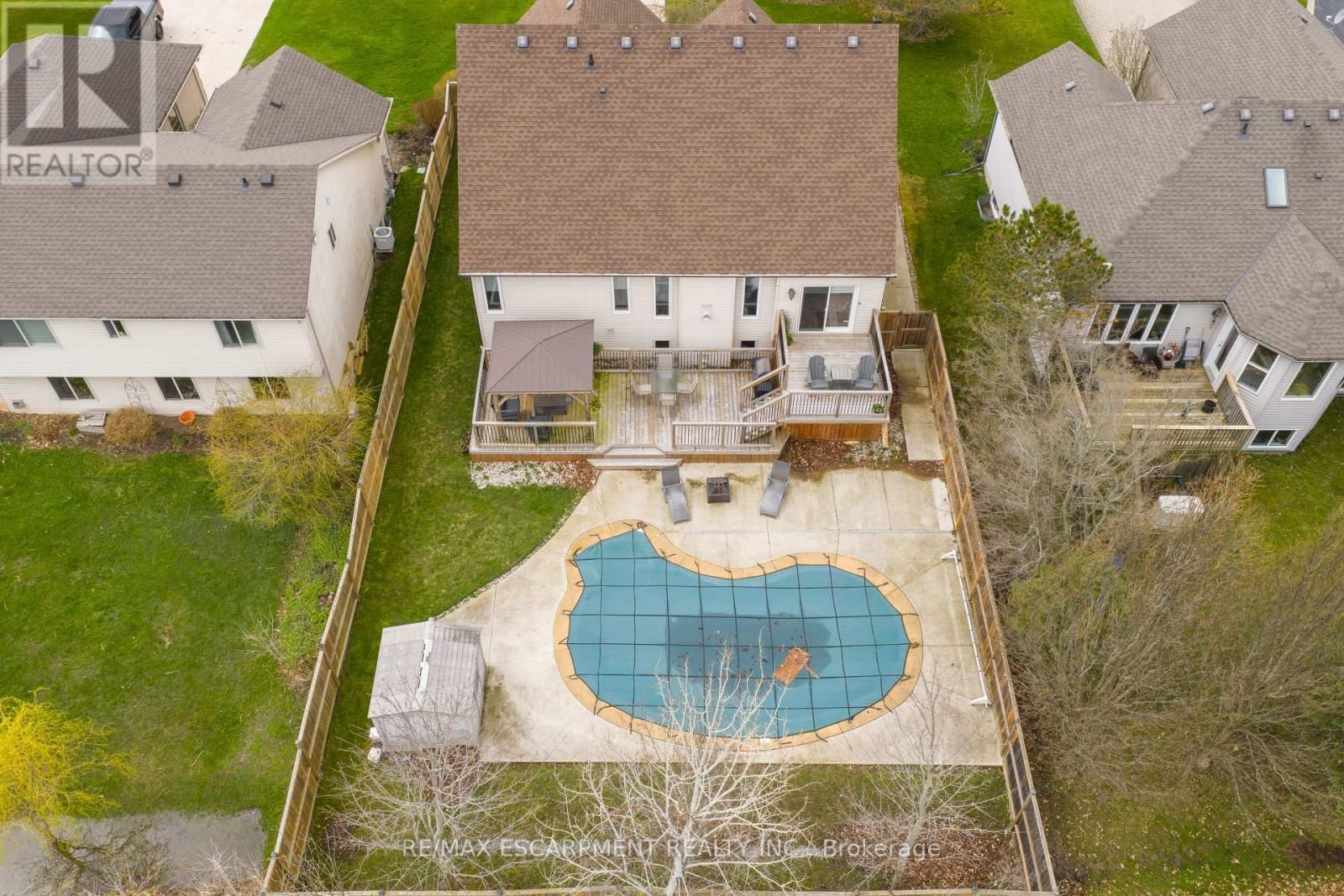 426 BARRINGTON COURT Image 38