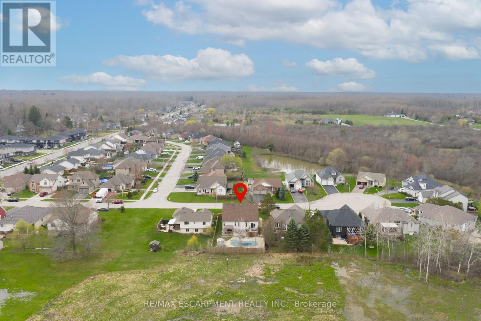 426 BARRINGTON COURT Image 40