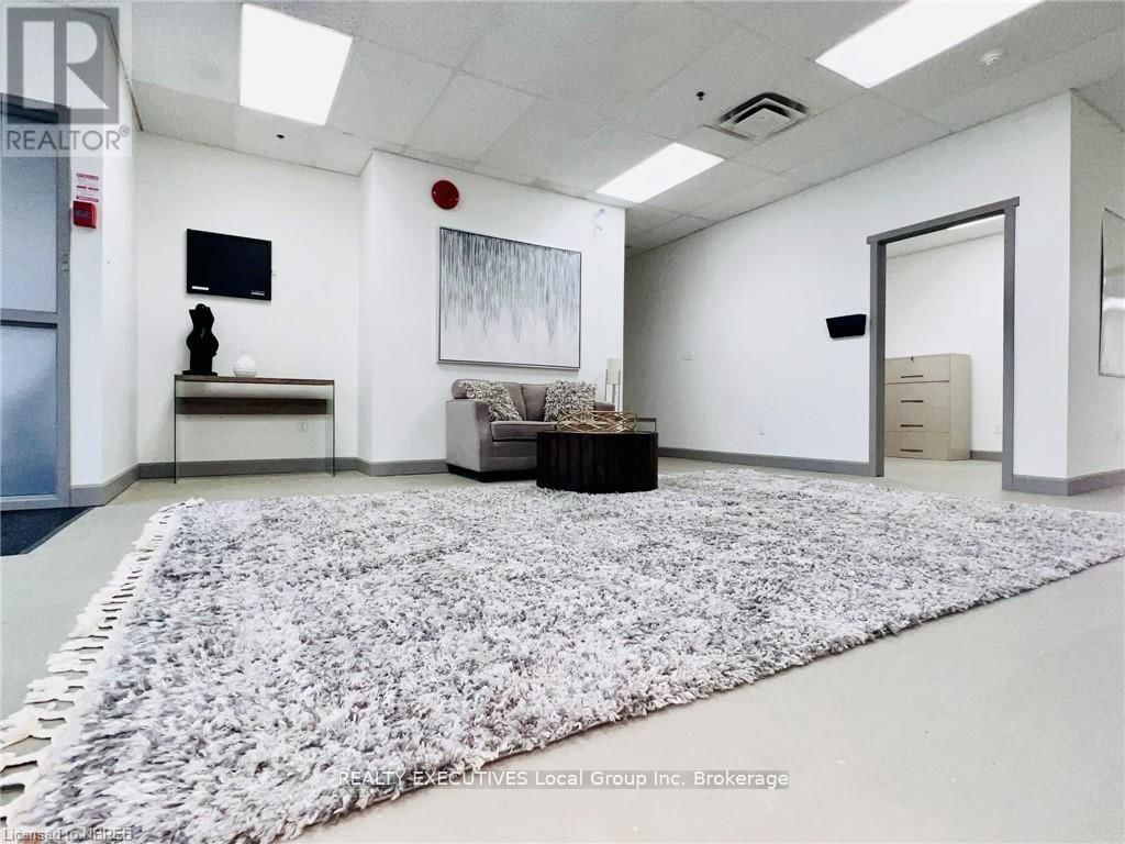 221 ALGONQUIN AVENUE Image 16