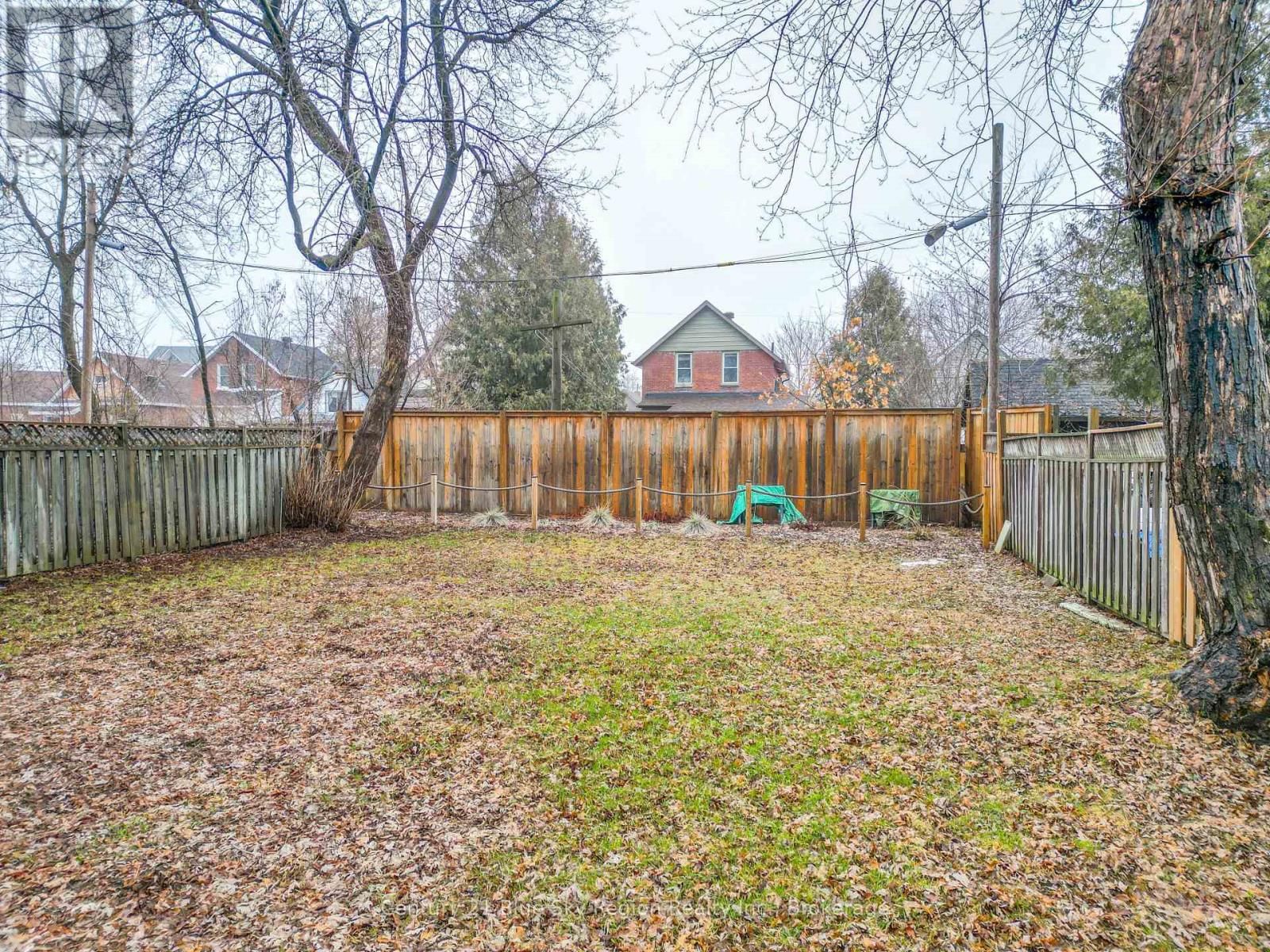 250 FIFTH AVENUE WEST Image 17