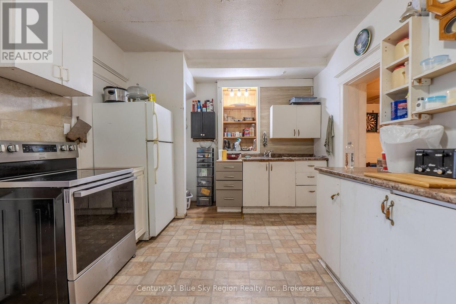 250 FIFTH AVENUE WEST Image 5