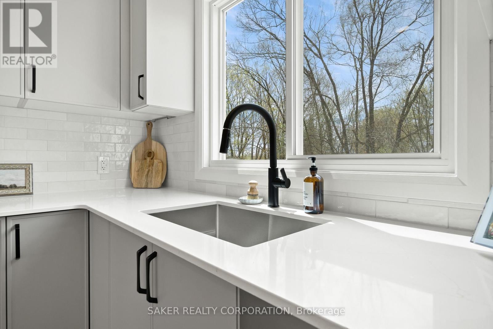 35 KINTAIL CRESCENT Image 11