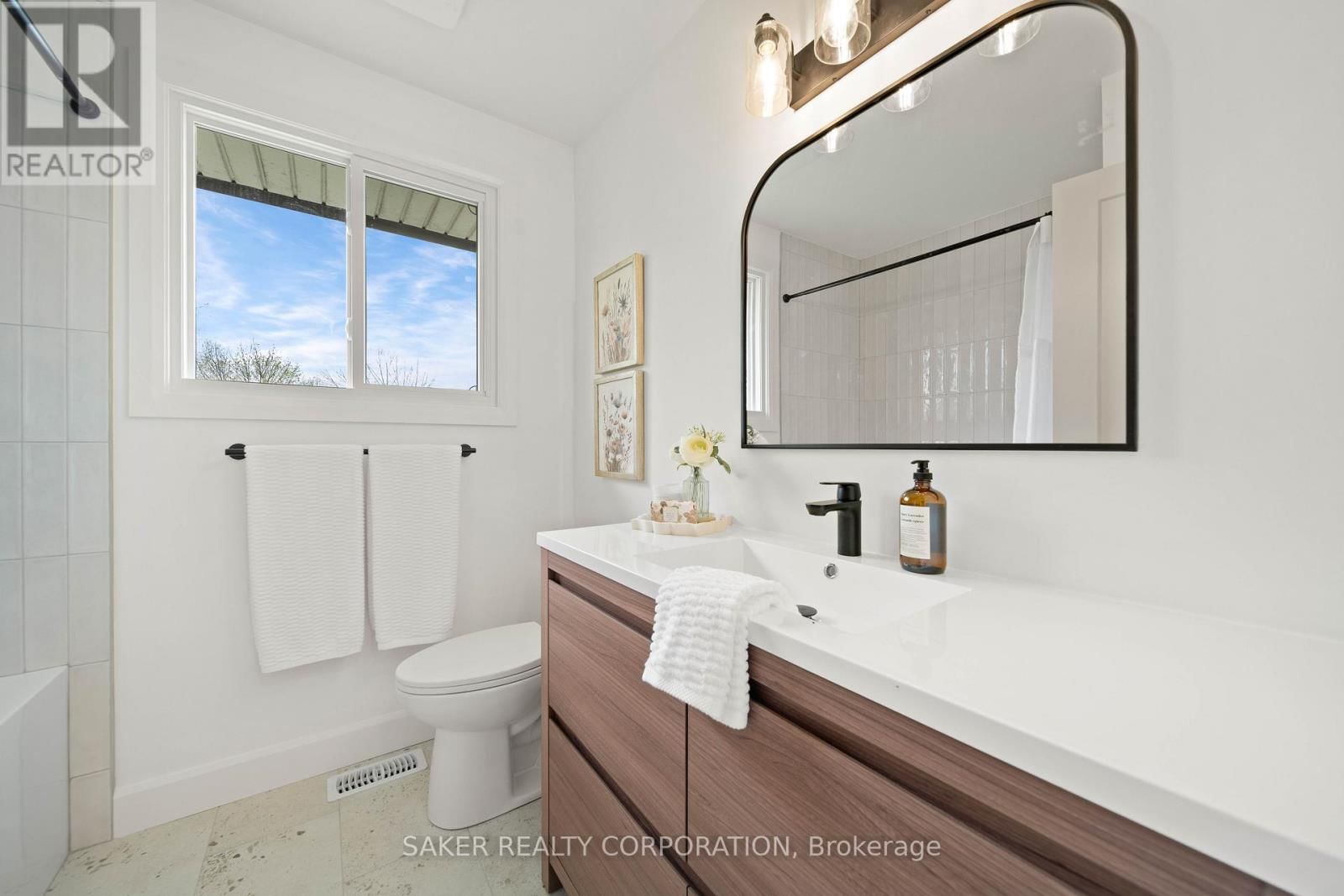 35 KINTAIL CRESCENT Image 17