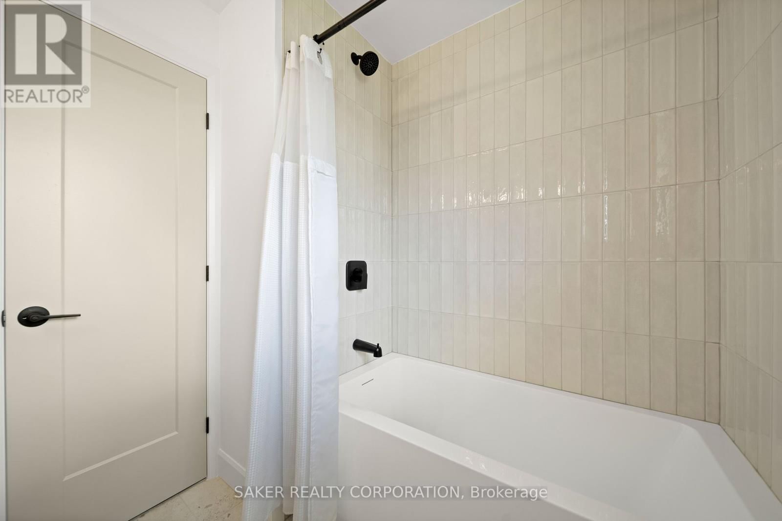 35 KINTAIL CRESCENT Image 18