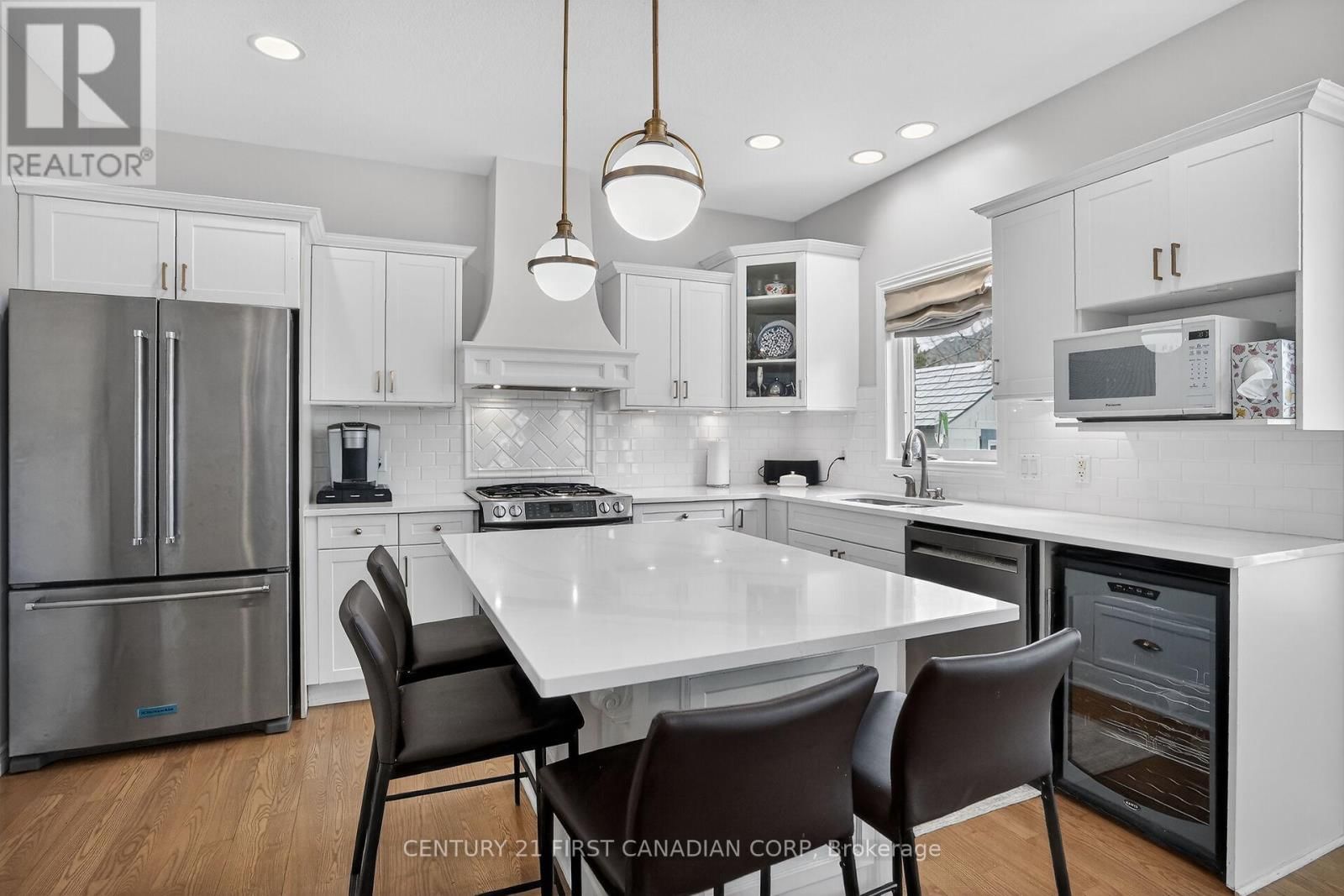 1983 QUARRIER ROAD Image 12