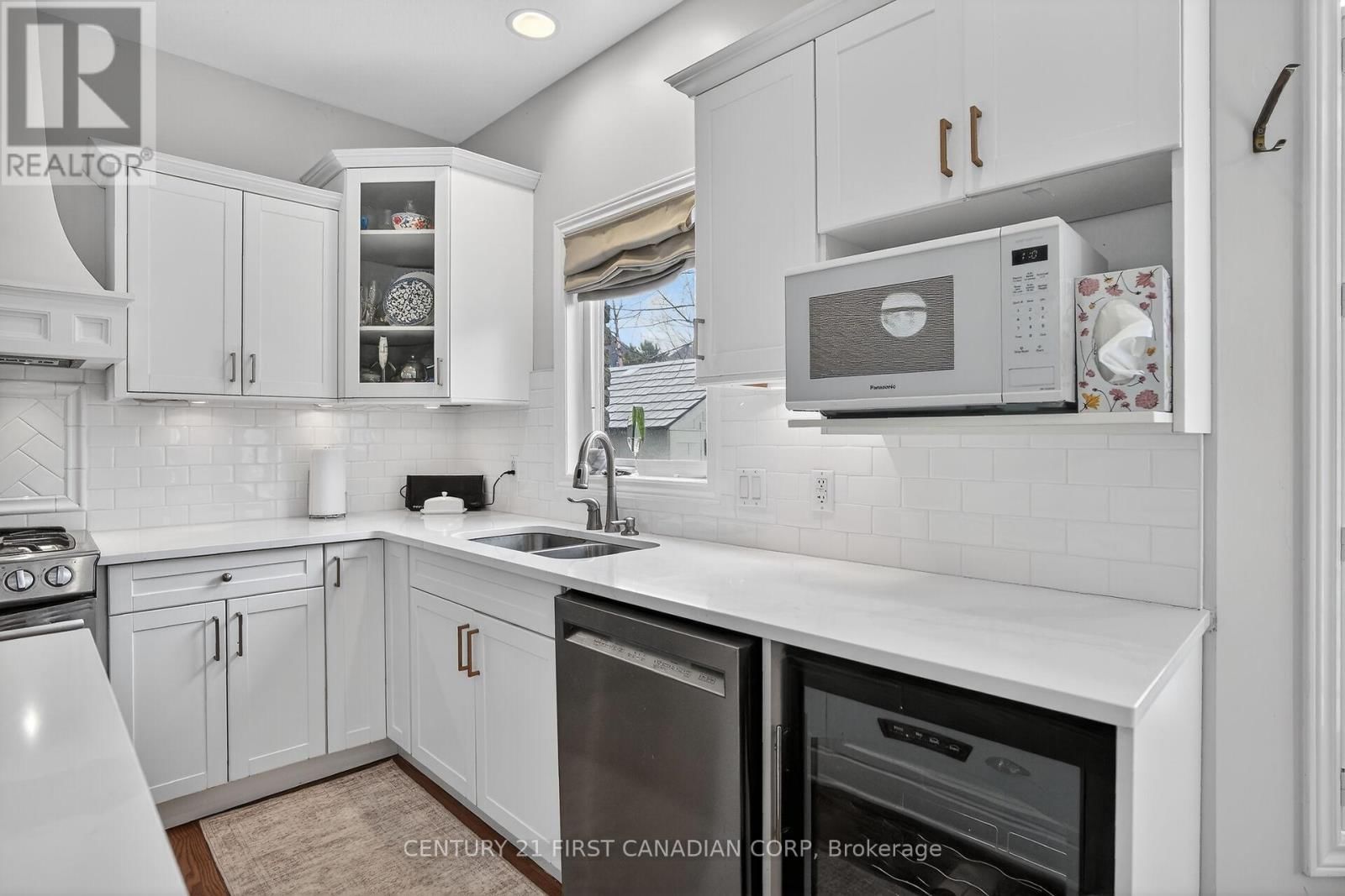 1983 QUARRIER ROAD Image 14