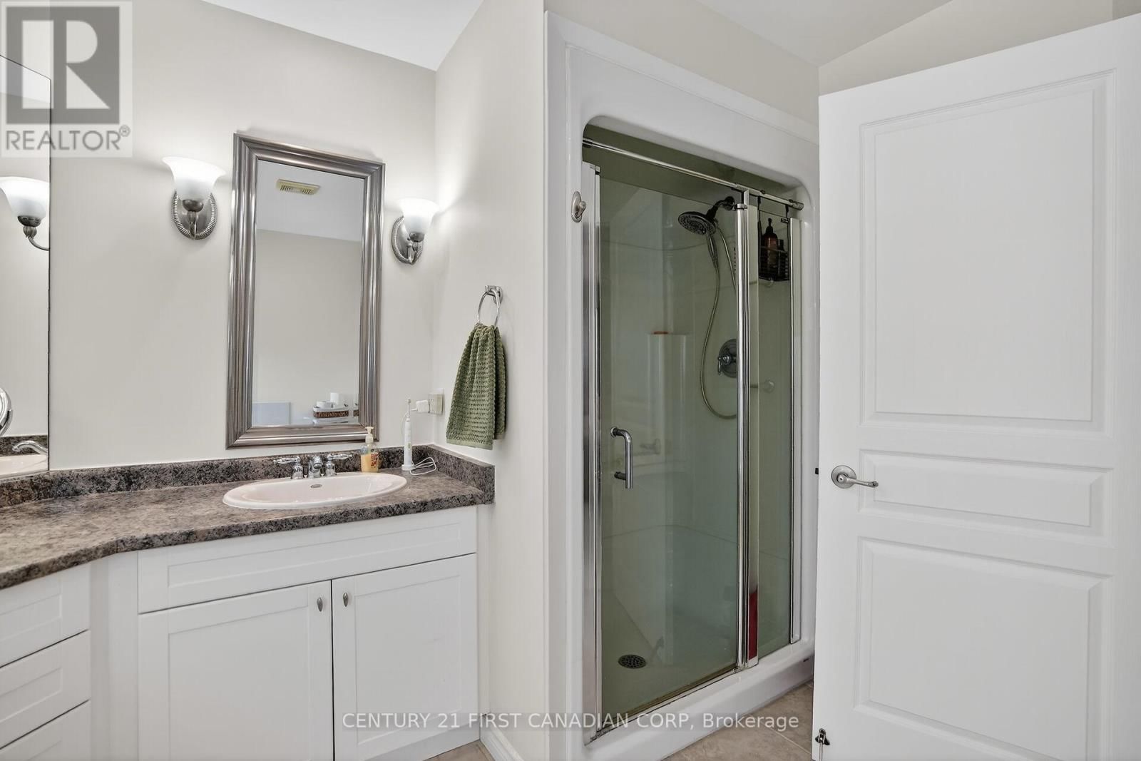 1983 QUARRIER ROAD Image 27