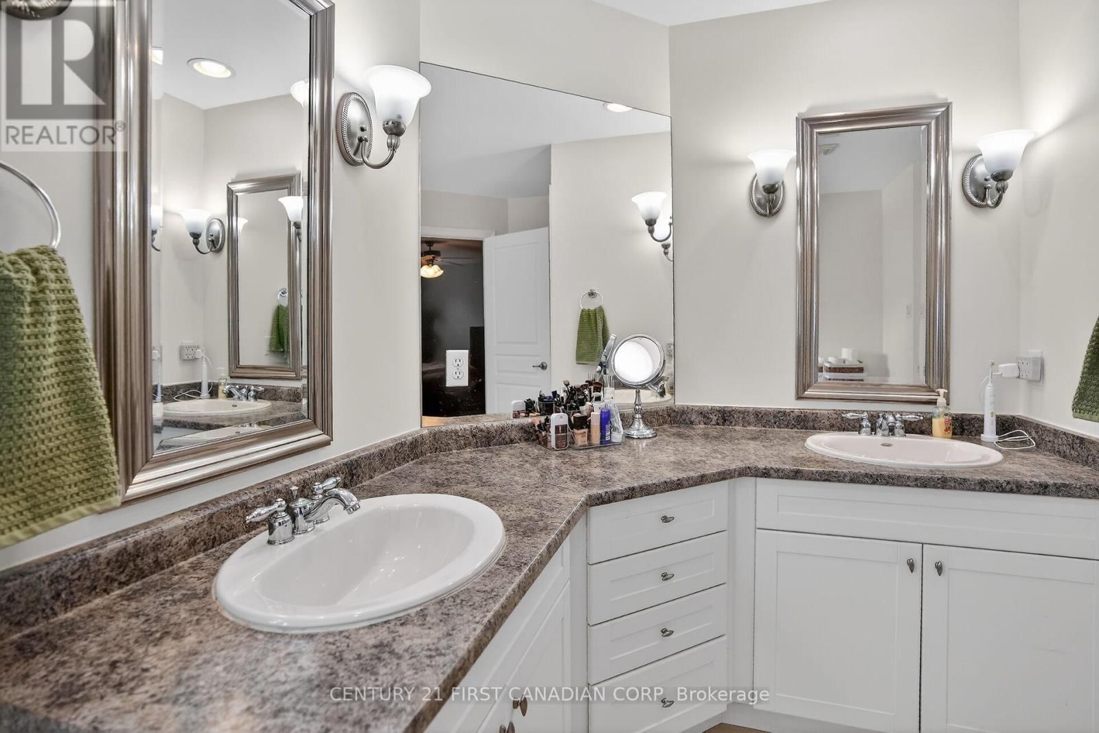 1983 QUARRIER ROAD Image 28