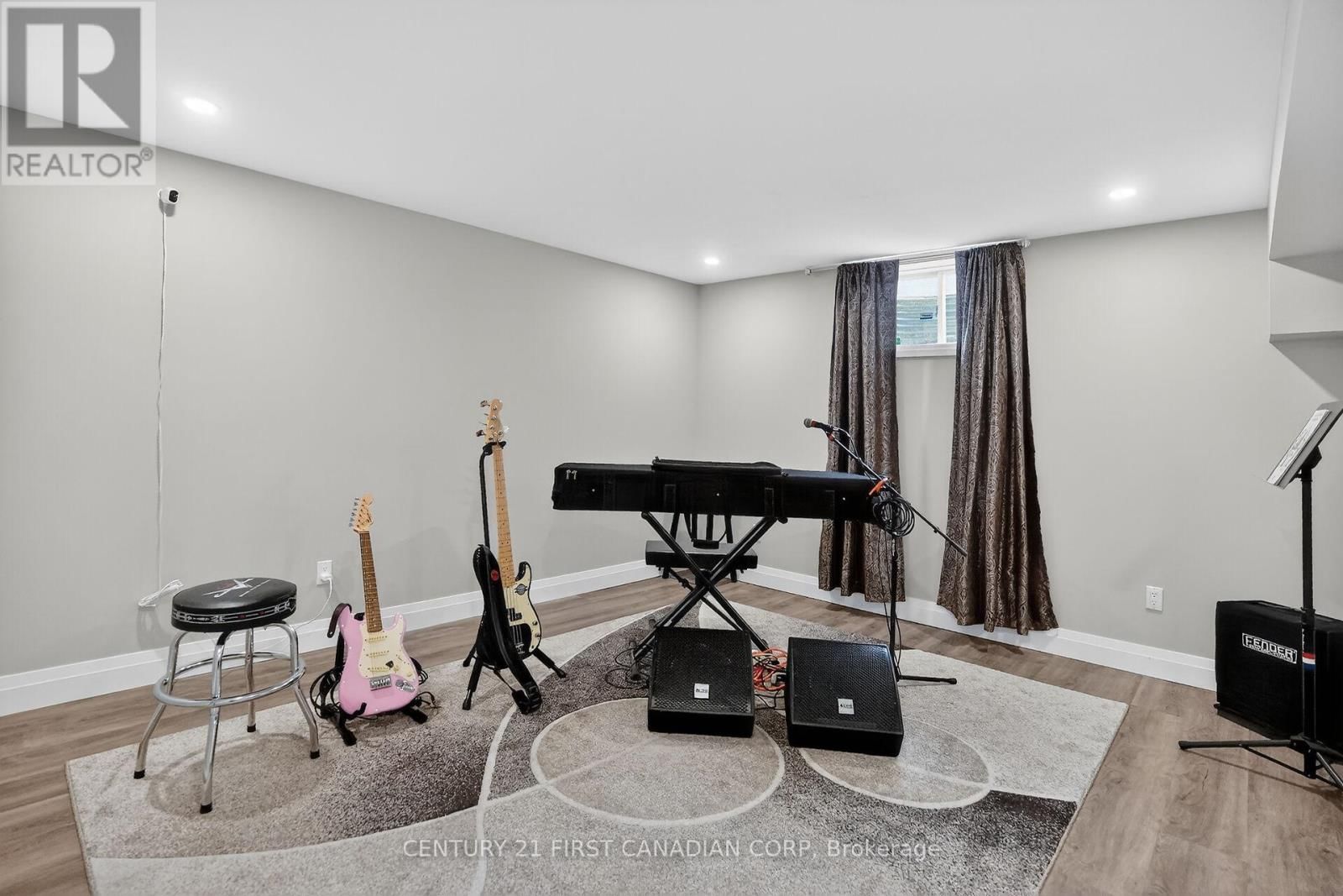 1983 QUARRIER ROAD Image 39