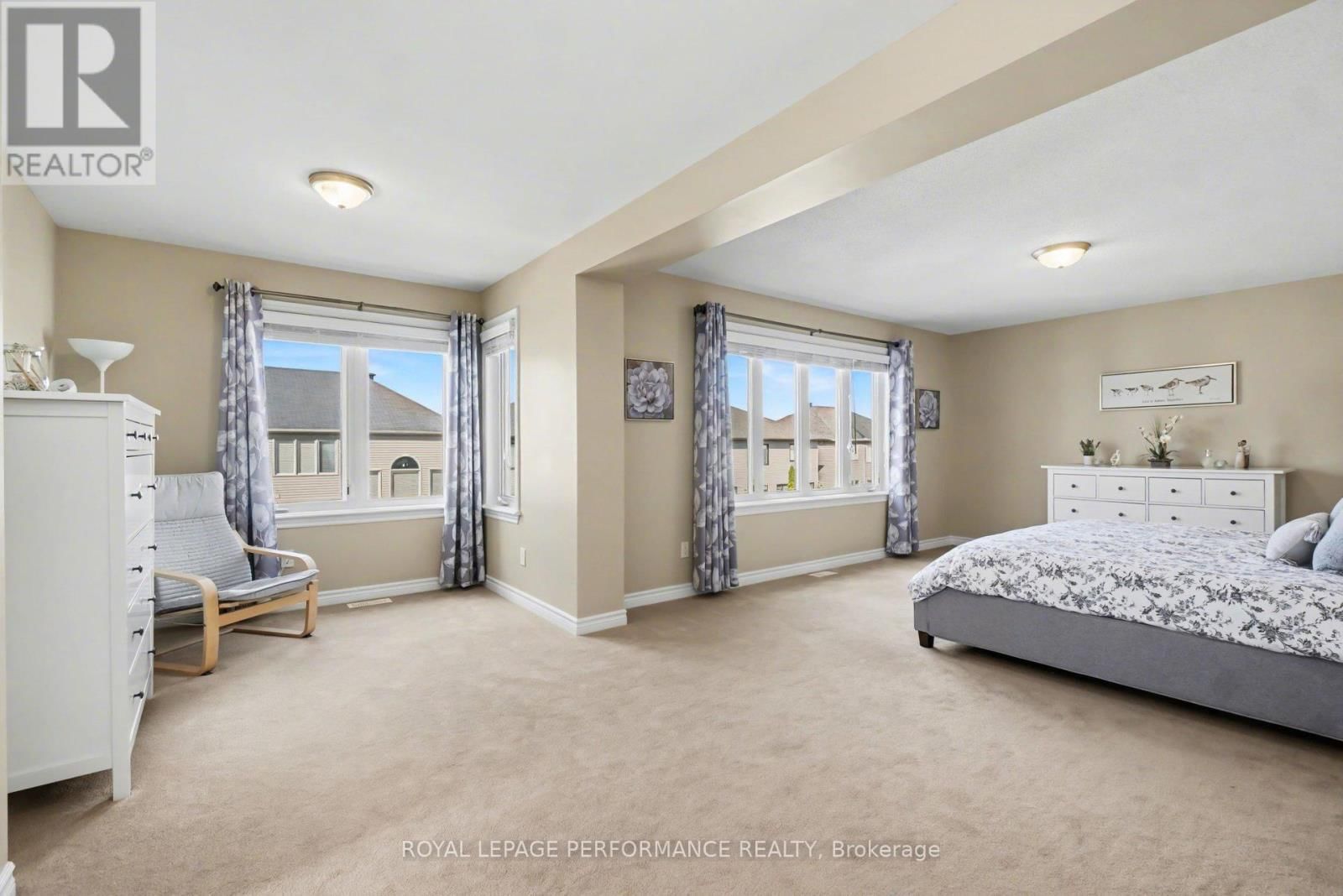 1828 MICKELBERRY CRESCENT Image 26