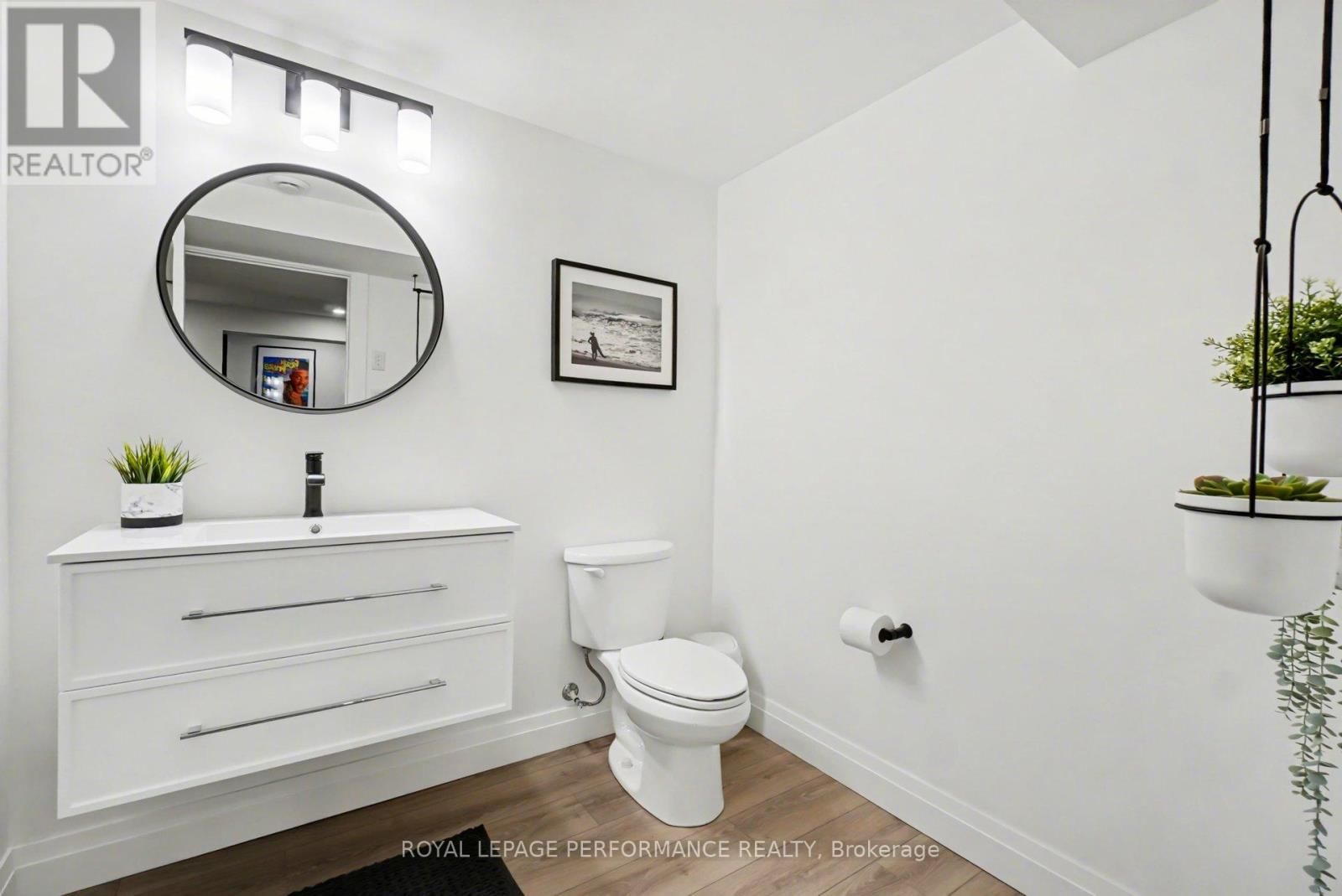 1828 MICKELBERRY CRESCENT Image 41