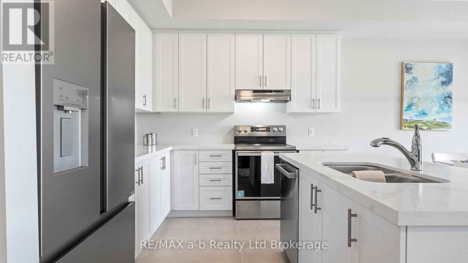 82 CAYLEY STREET Image 9