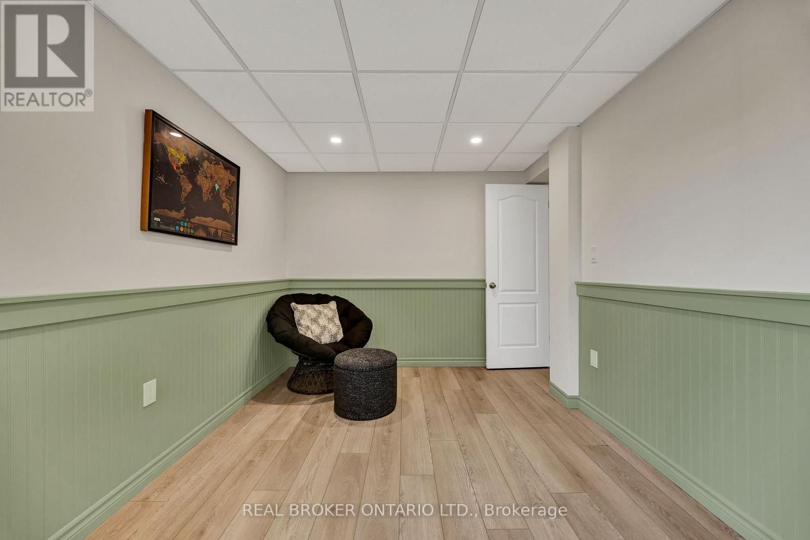 335 KROTZ STREET WEST Image 28