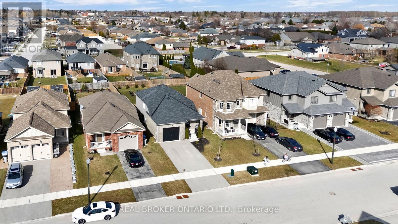 335 KROTZ STREET WEST Image 44