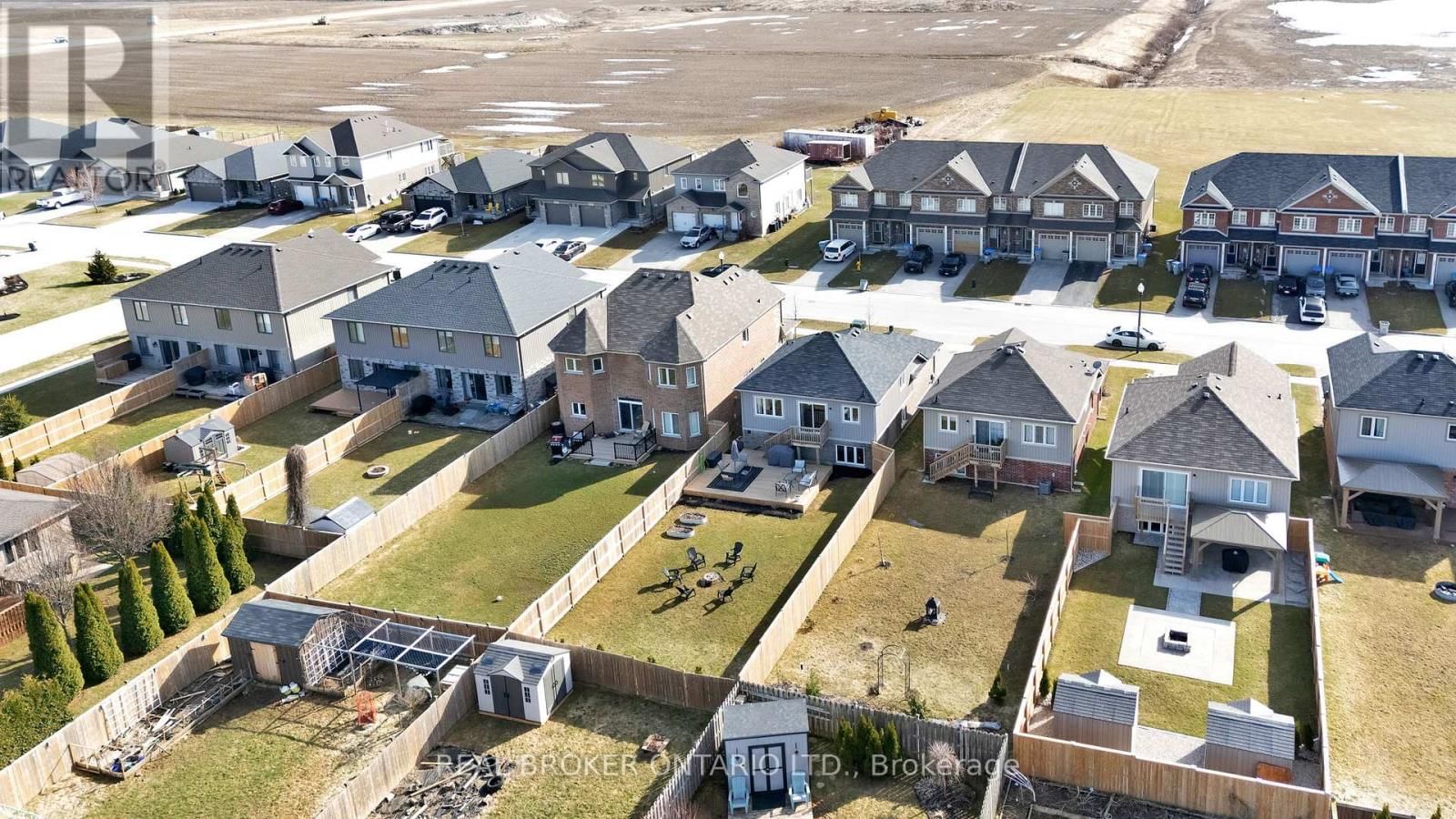 335 KROTZ STREET WEST Image 45