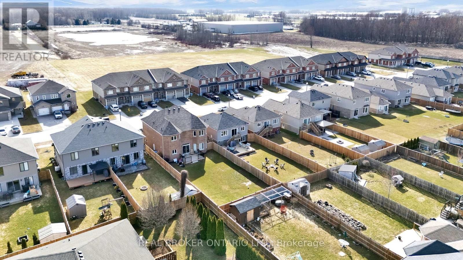 335 KROTZ STREET WEST Image 46