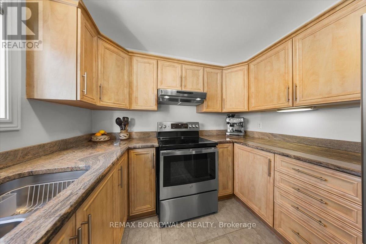 6241 ST ALBANS COURT Image 15