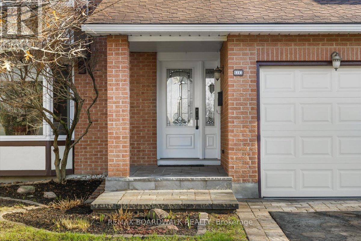 6241 ST ALBANS COURT Image 2