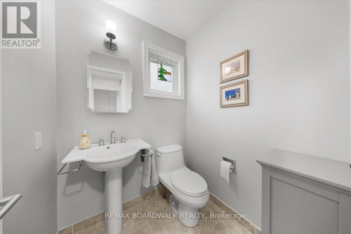 6241 ST ALBANS COURT Image 34