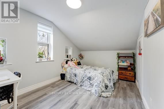 132 WATERLOO STREET NORTH Image 18