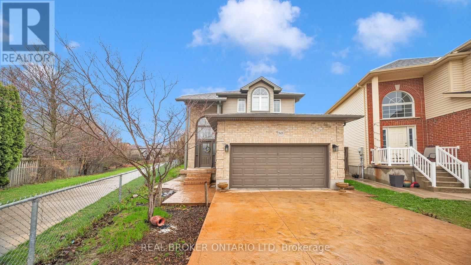 949 BLYTHWOOD ROAD Image 1