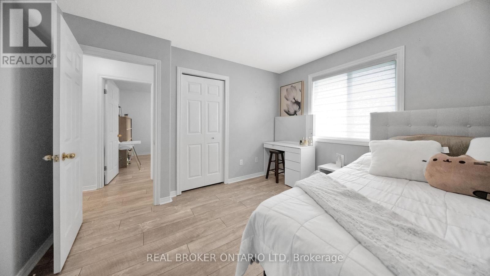 949 BLYTHWOOD ROAD Image 23