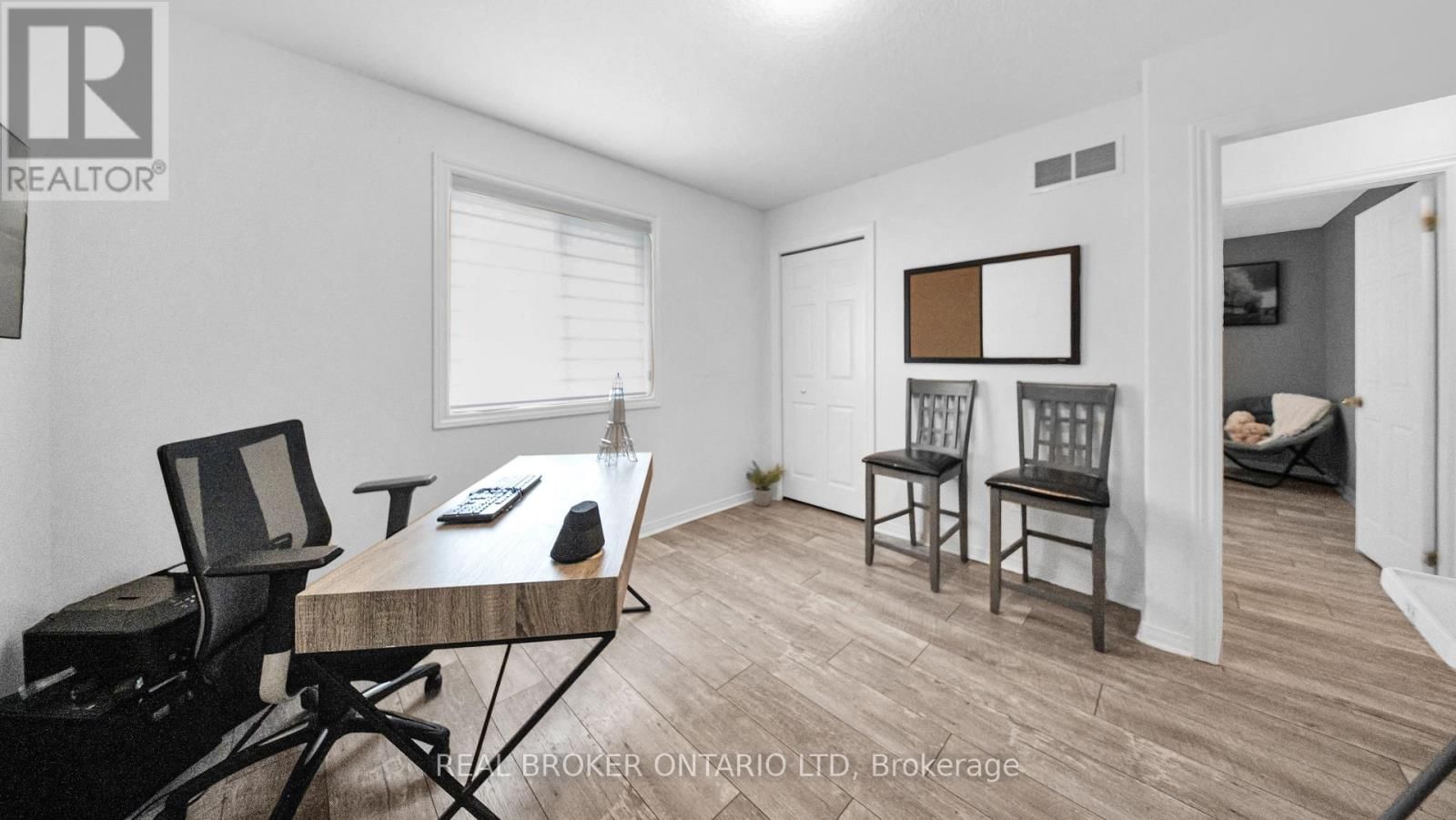 949 BLYTHWOOD ROAD Image 27