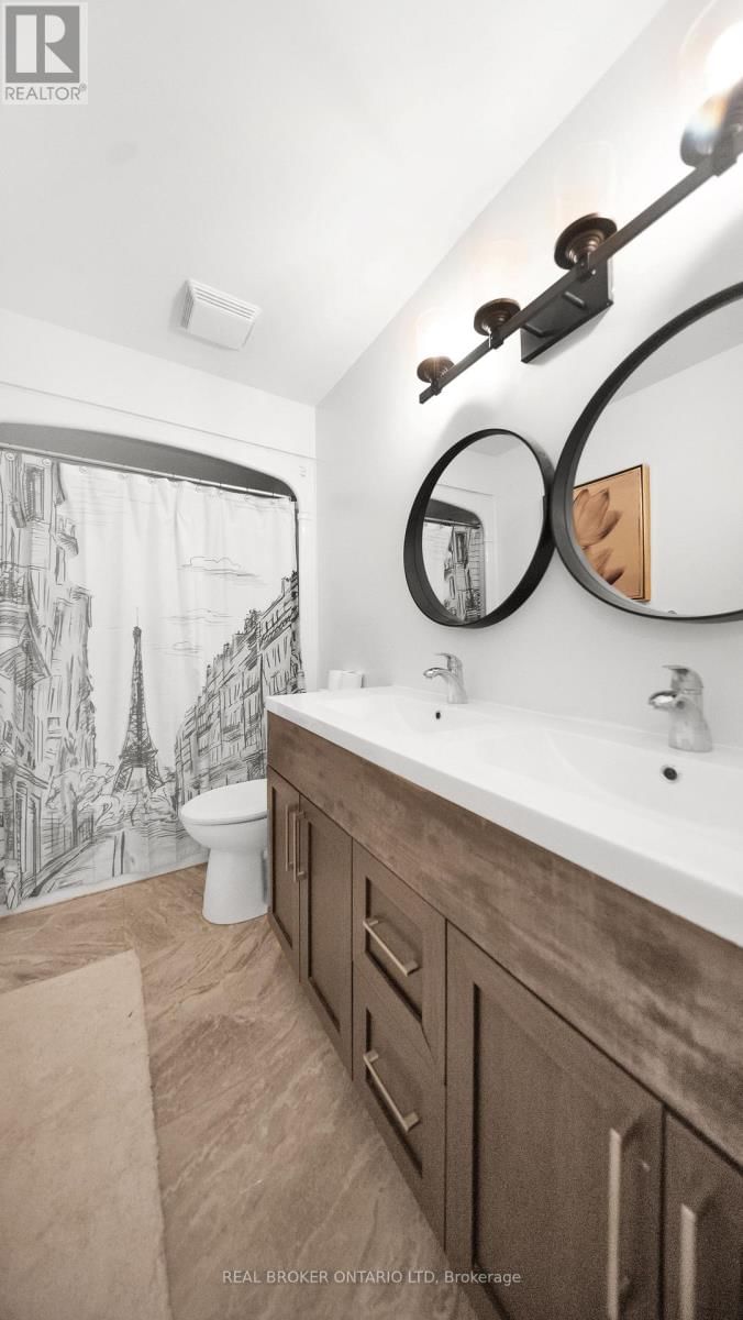 949 BLYTHWOOD ROAD Image 28